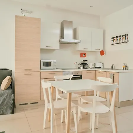 Kensington By Shmoo - 1 Minute To The Sea Apartment Sliema