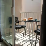 Apartment Kensington By Shmoo - 1 Minute To The Sea *