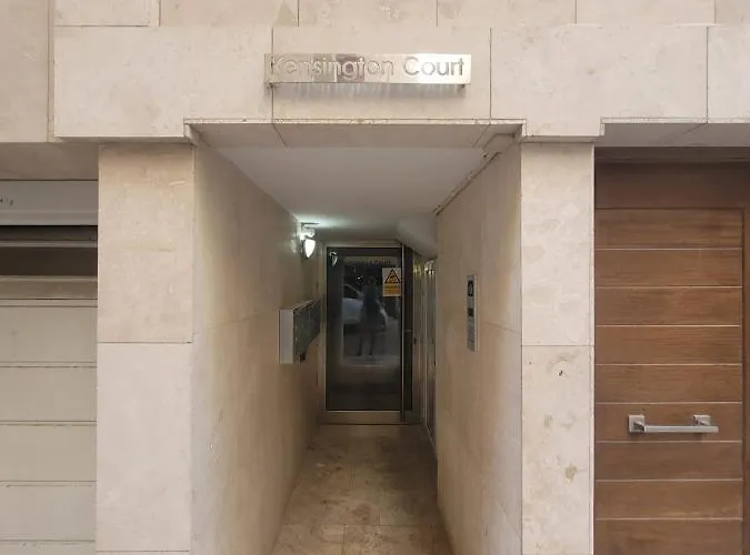 Kensington By Shmoo - 1 Minute To The Sea Daire